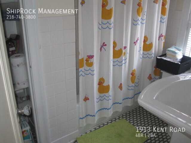 1913 W Kent Rd - Photo 6 of 6