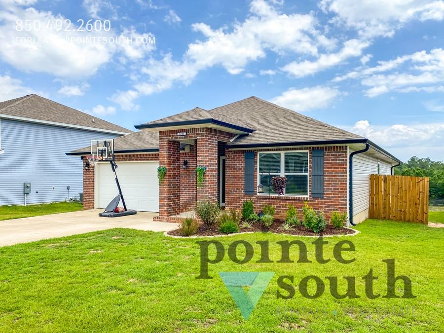 5601 Guinevere Ln - Photo 2 of 26