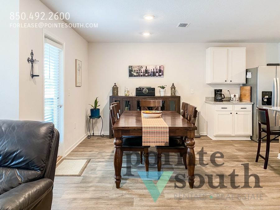 5601 Guinevere Ln - Photo 7 of 26