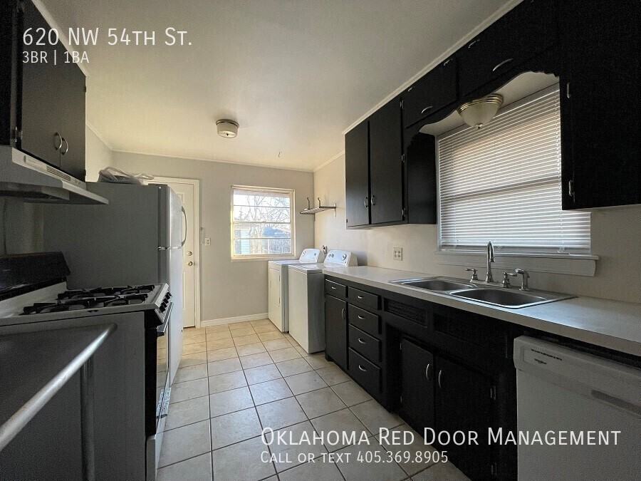 620 Nw 54th St - Photo 3 of 36