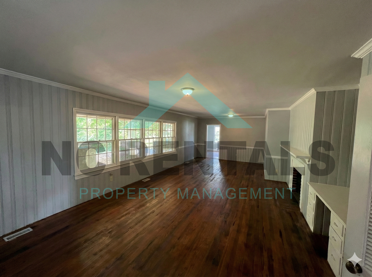 414 N 3rd St - Photo 3 of 19