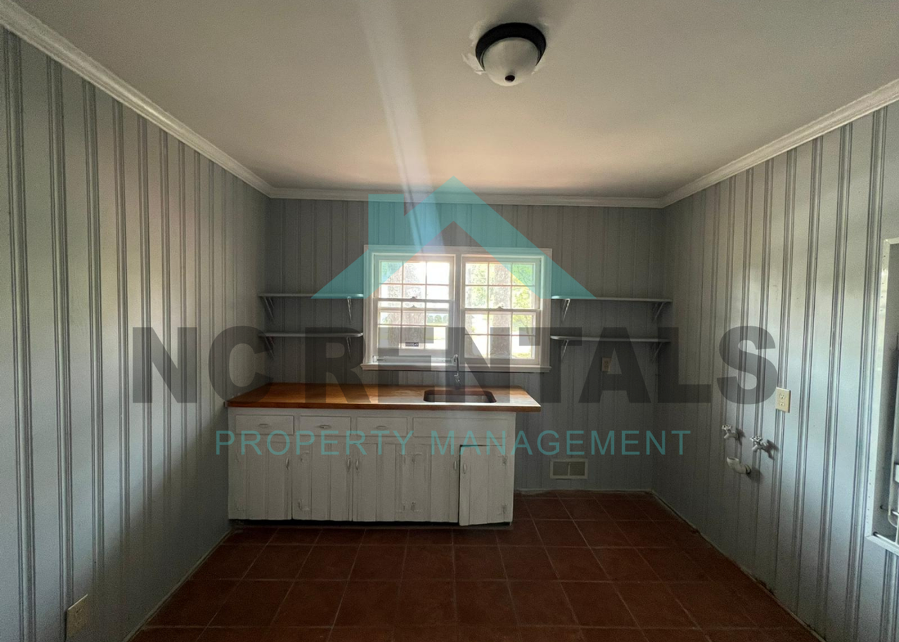 414 N 3rd St - Photo 7 of 19