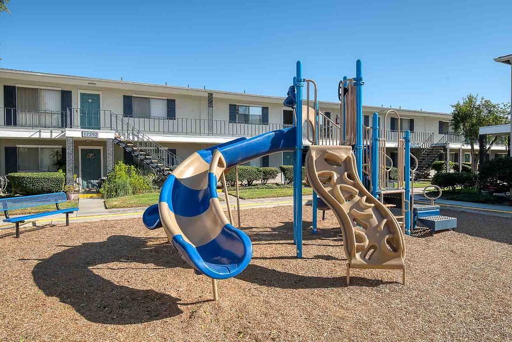 Valley Park - Photo 7 of 50