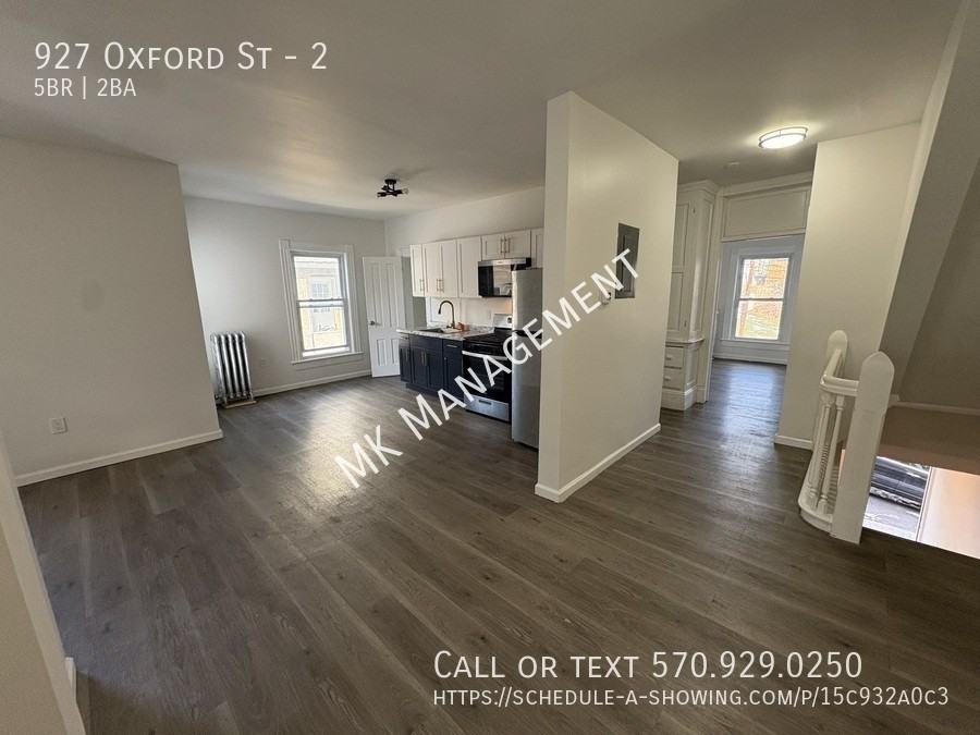 927 Oxford St #2 - Photo 6 of 33