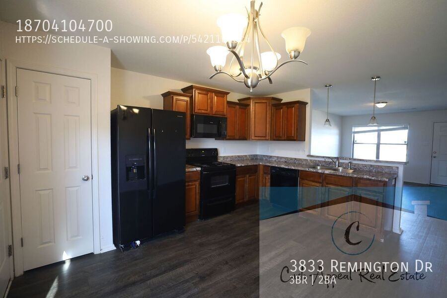 3833 Remington Dr - Photo 4 of 11