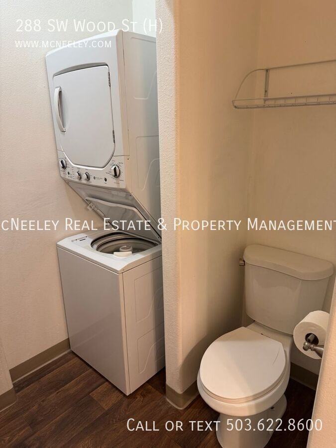 288 Sw Wood St - Photo 7 of 12