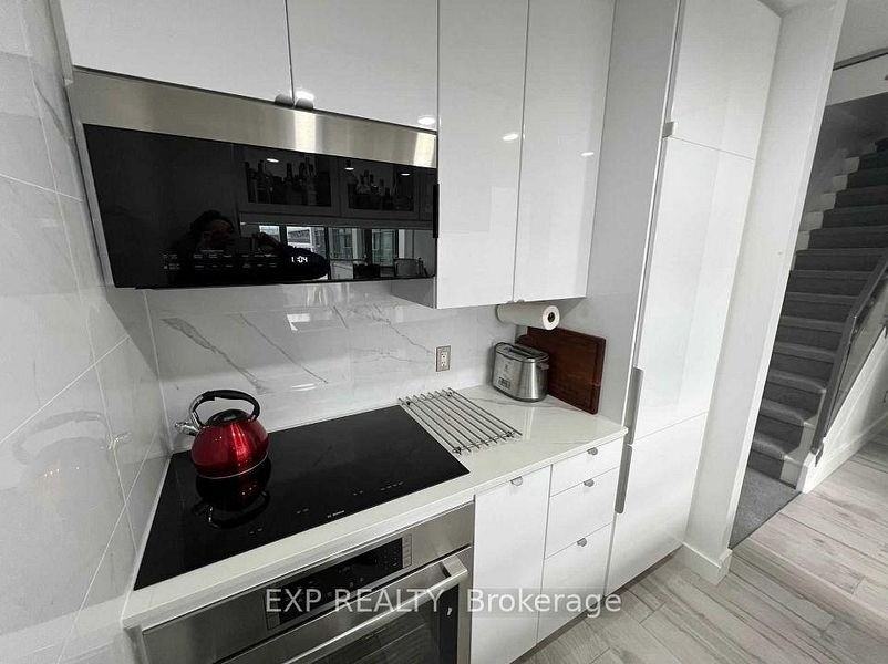 637 Lake Shore Boulevard West #632 - Photo 7 of 15