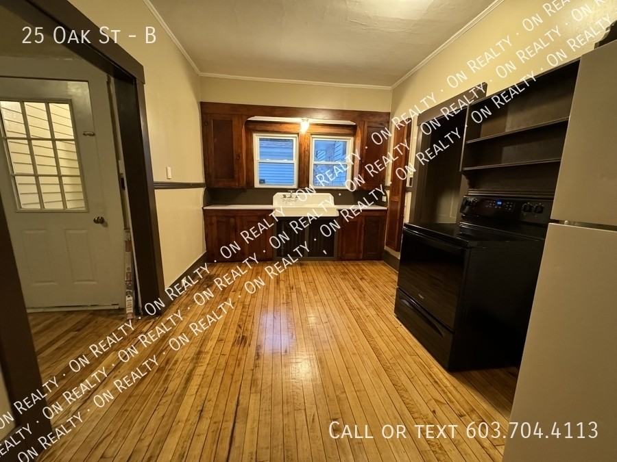 25 Oak St #B - Photo 2 of 17