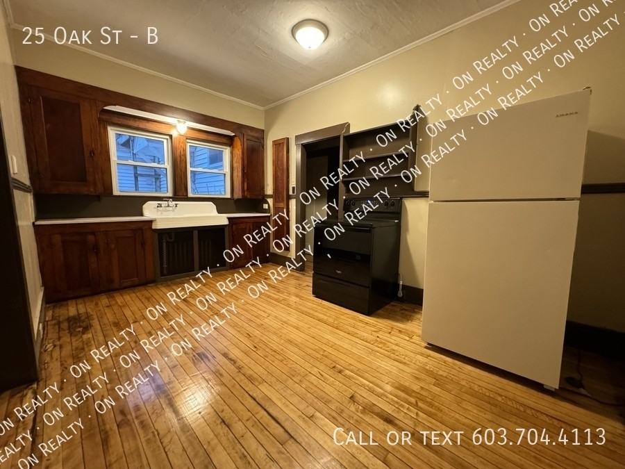 25 Oak St #B - Photo 4 of 17