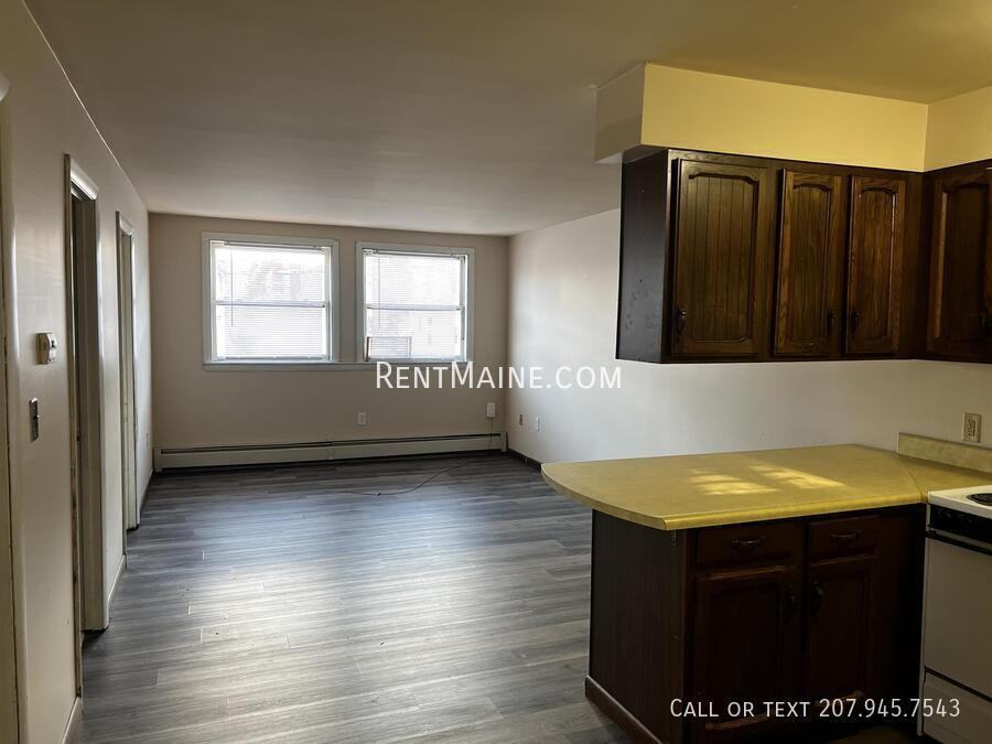 47 Sanford St #5 - Photo 3 of 13