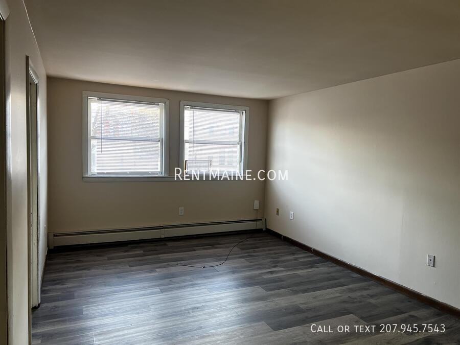 47 Sanford St #5 - Photo 4 of 13