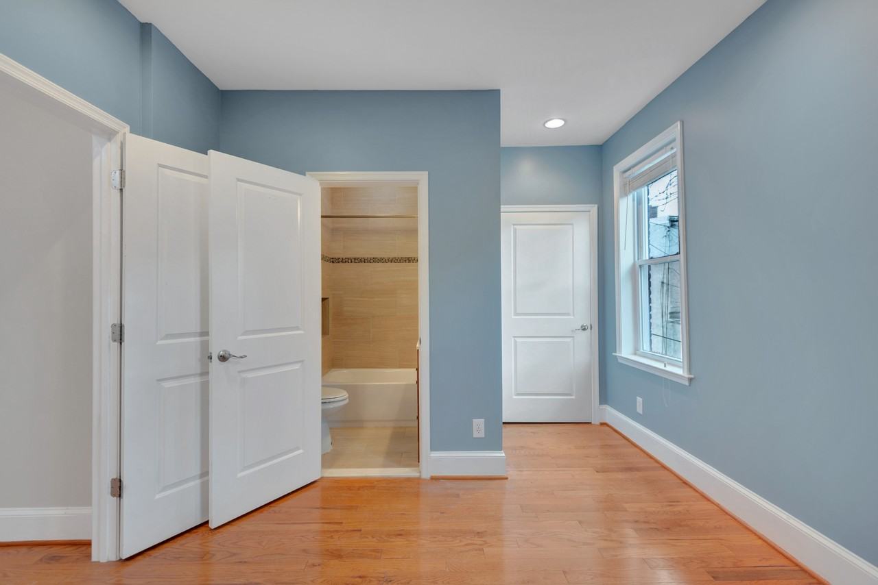 1425 C St Ne - Photo 5 of 21