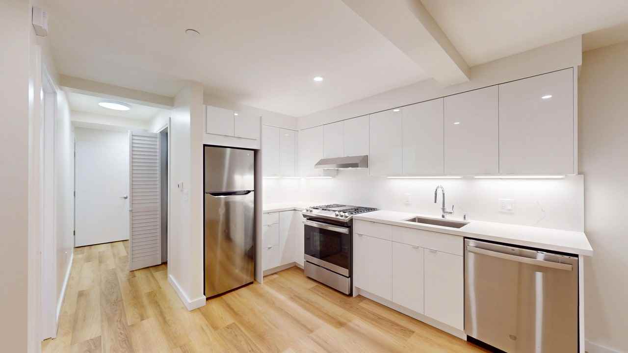 3099 Washington St #28 - Photo 2 of 22