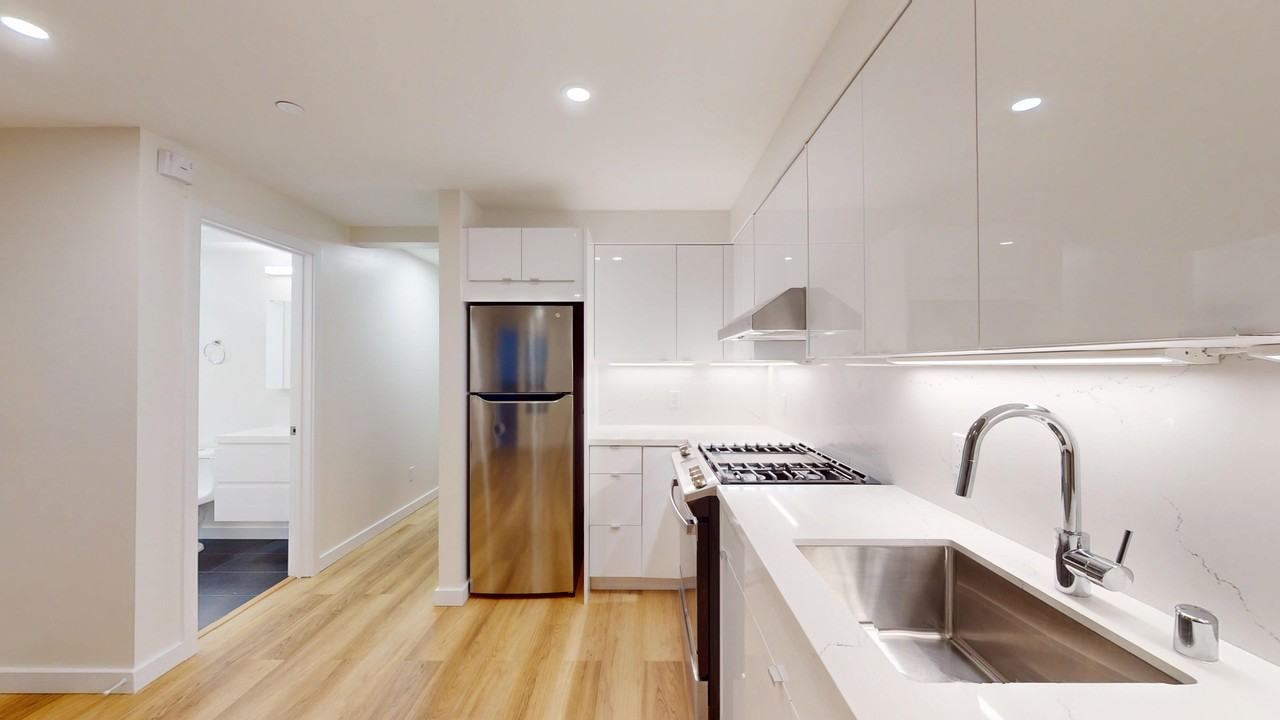 3099 Washington St #28 - Photo 5 of 22