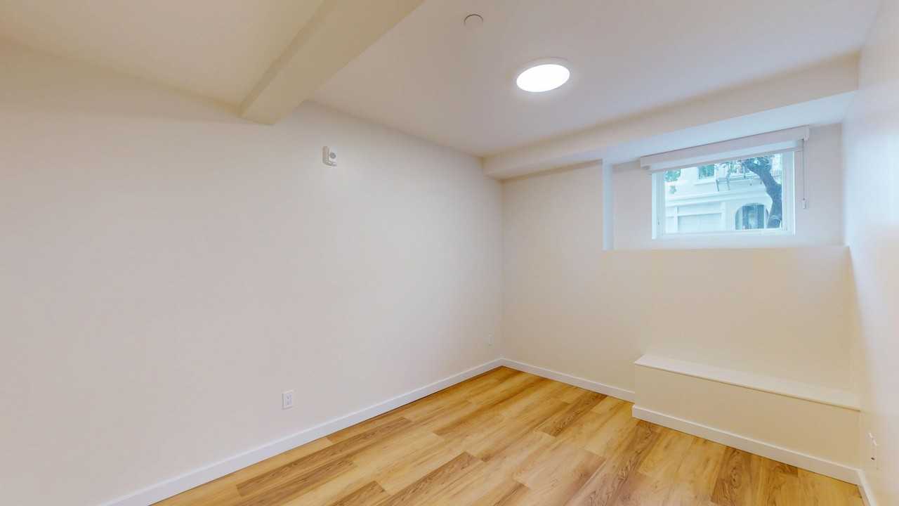 3099 Washington St #28 - Photo 7 of 22