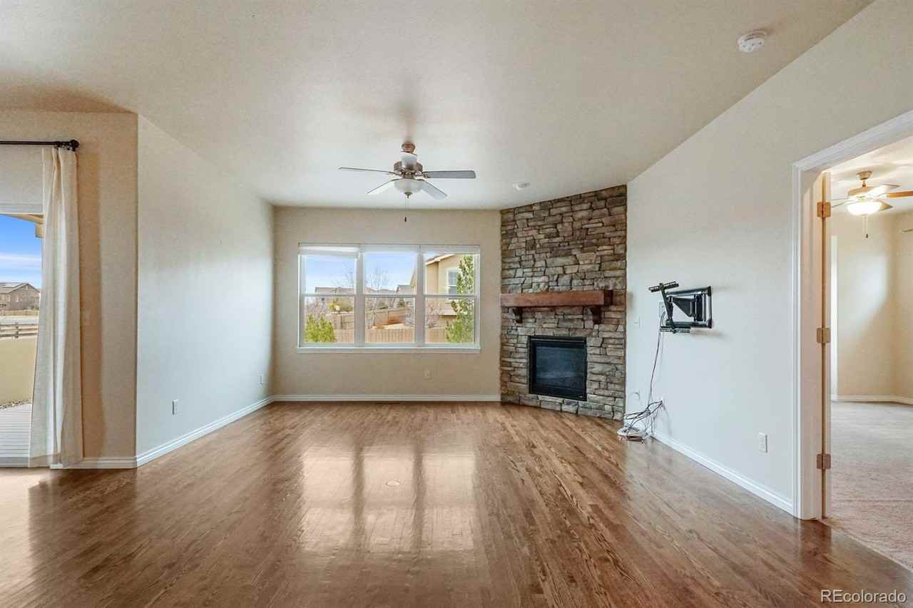 5218 Gem Lake Ct - Photo 4 of 22