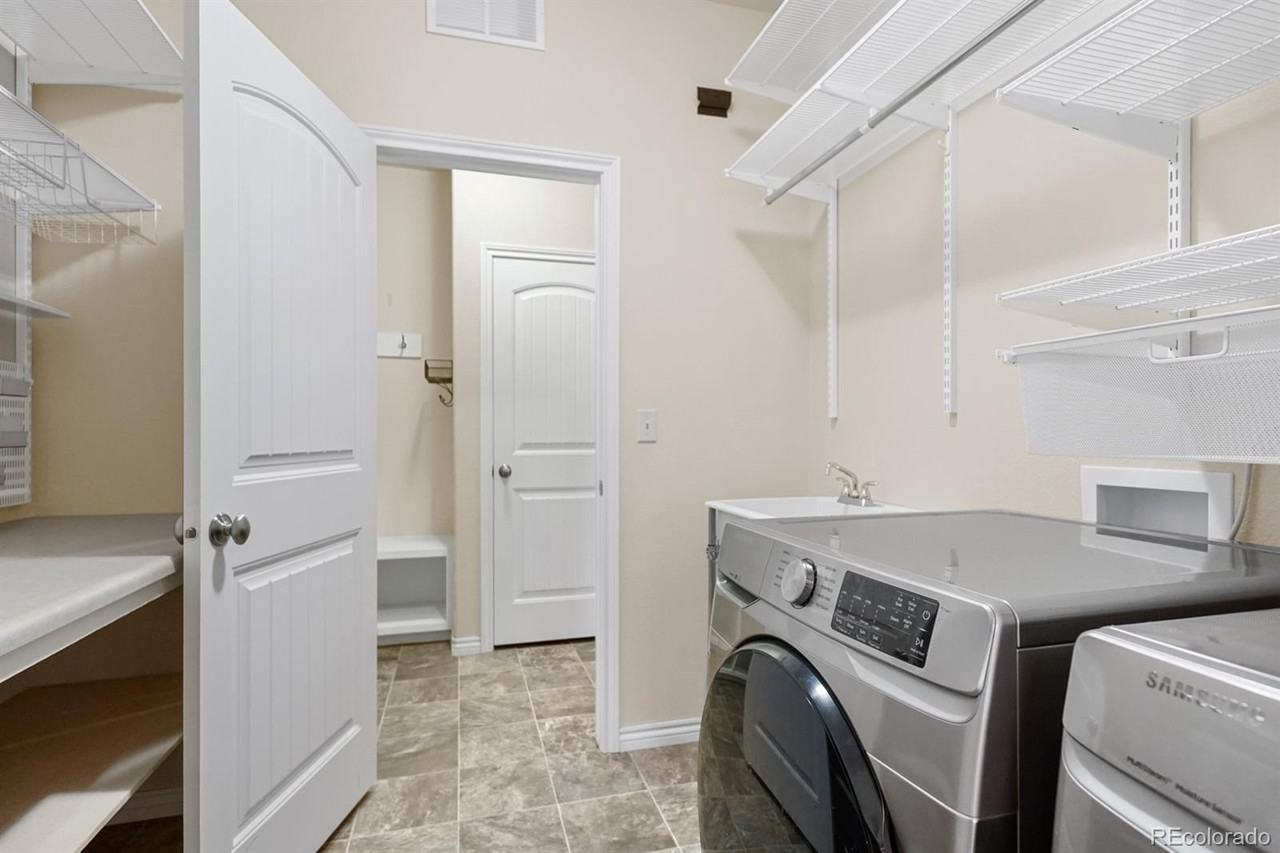 5218 Gem Lake Ct - Photo 5 of 22