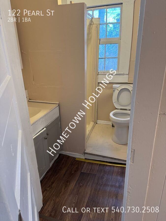 122 Pearl St - Photo 2 of 8