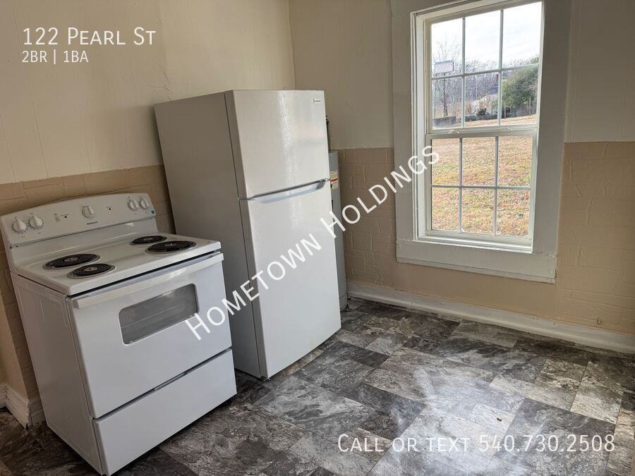 122 Pearl St - Photo 3 of 8