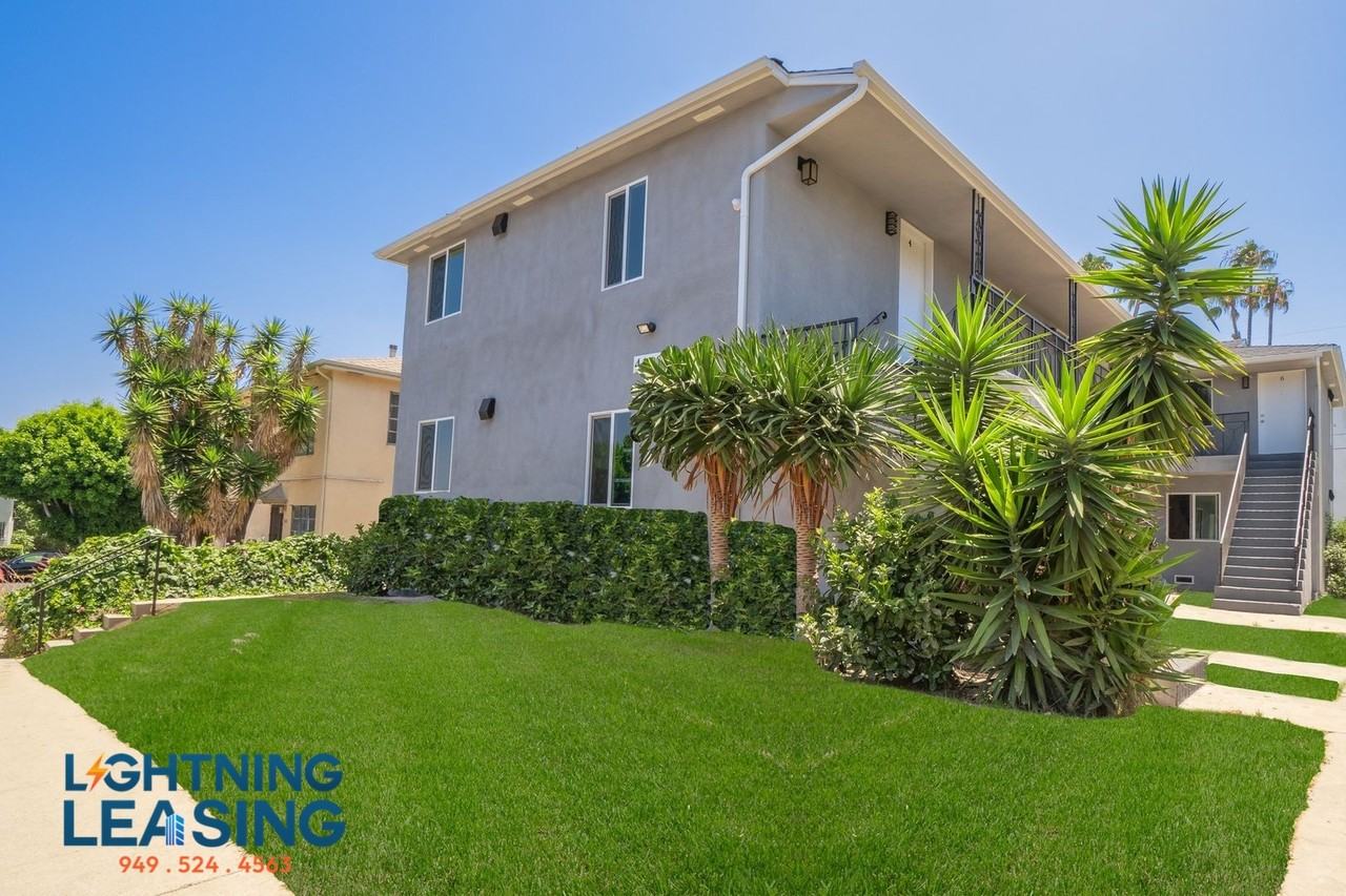 4154 Lockland Pl #2D - Photo 3 of 8