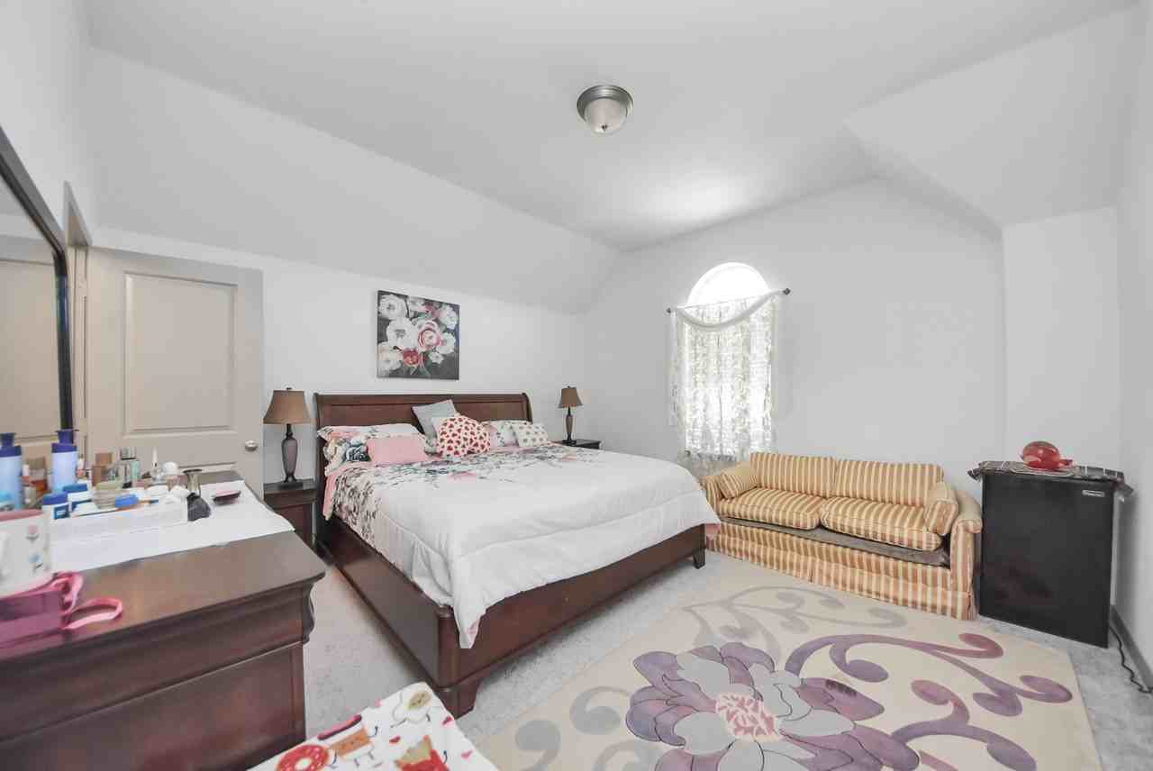 1911 Sapphire Pines Ln #1911 - Photo 3 of 48