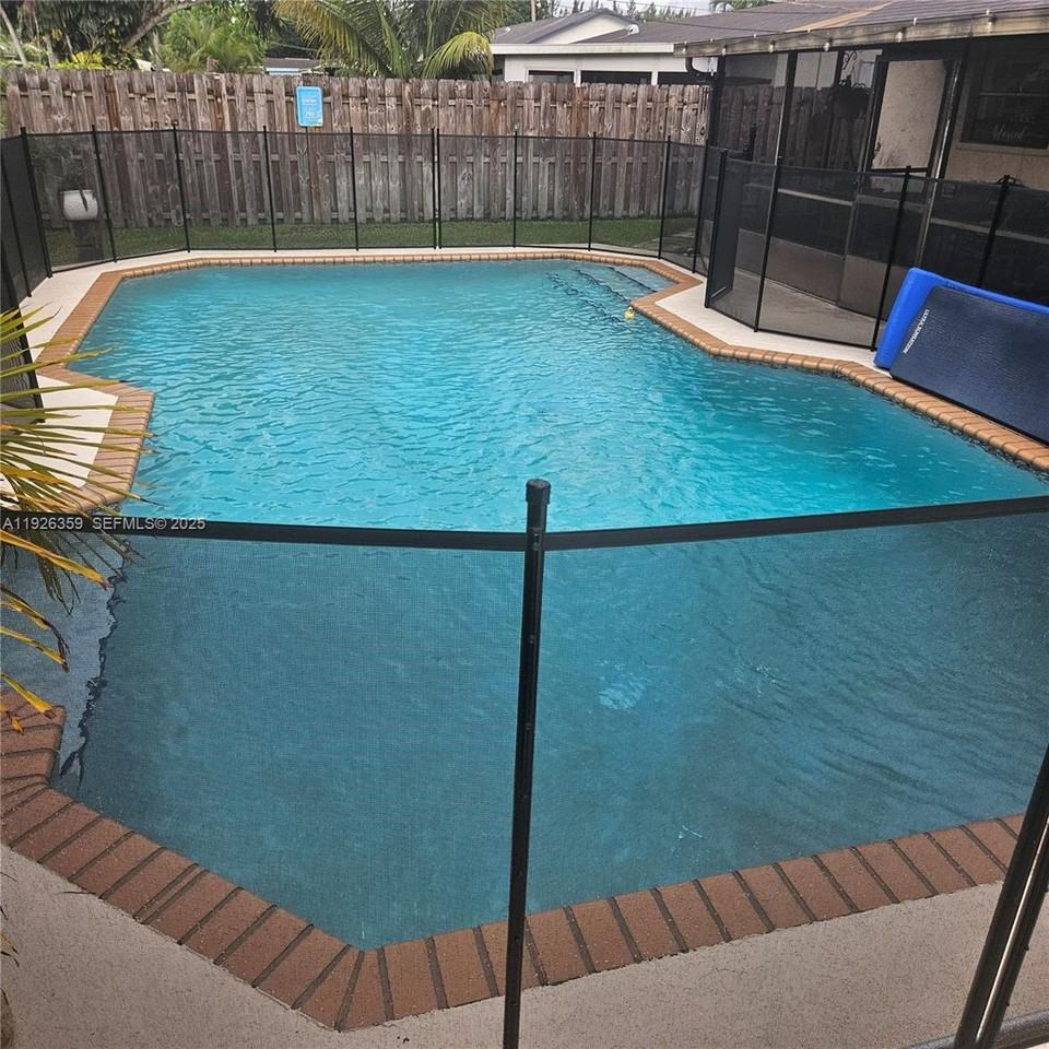 11461 Nw 45th Pl #11461 - Photo 5 of 33