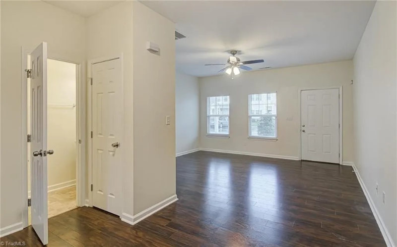 119 Summerland Dr - Photo 7 of 14