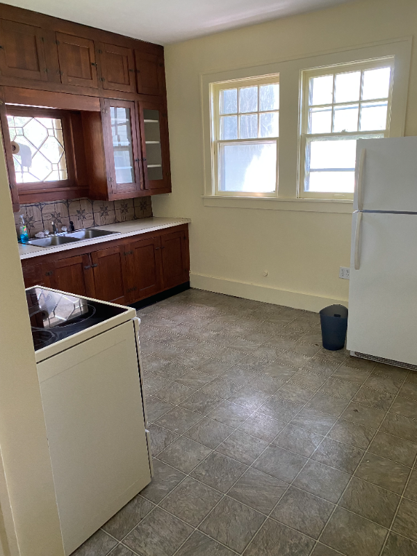 215 E 8th Ave - Photo 5 of 13