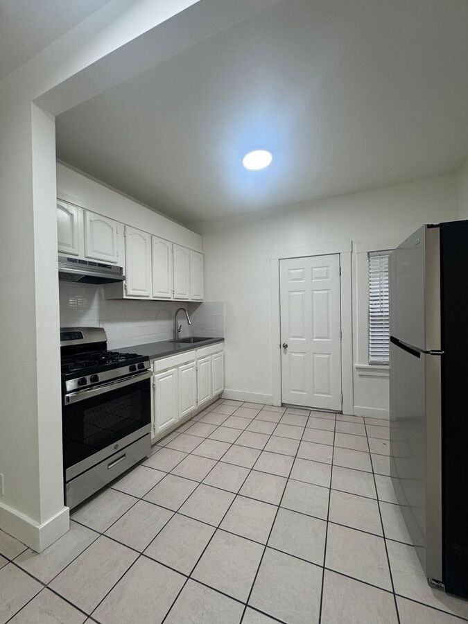 71 10th Street - Photo 4 of 17