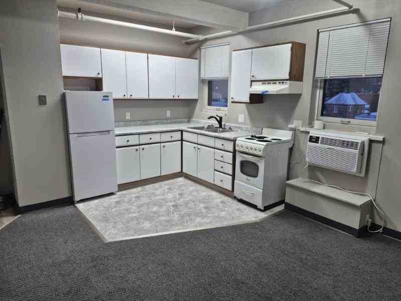 301 N Riverfront Dr #307 - Photo 3 of 9