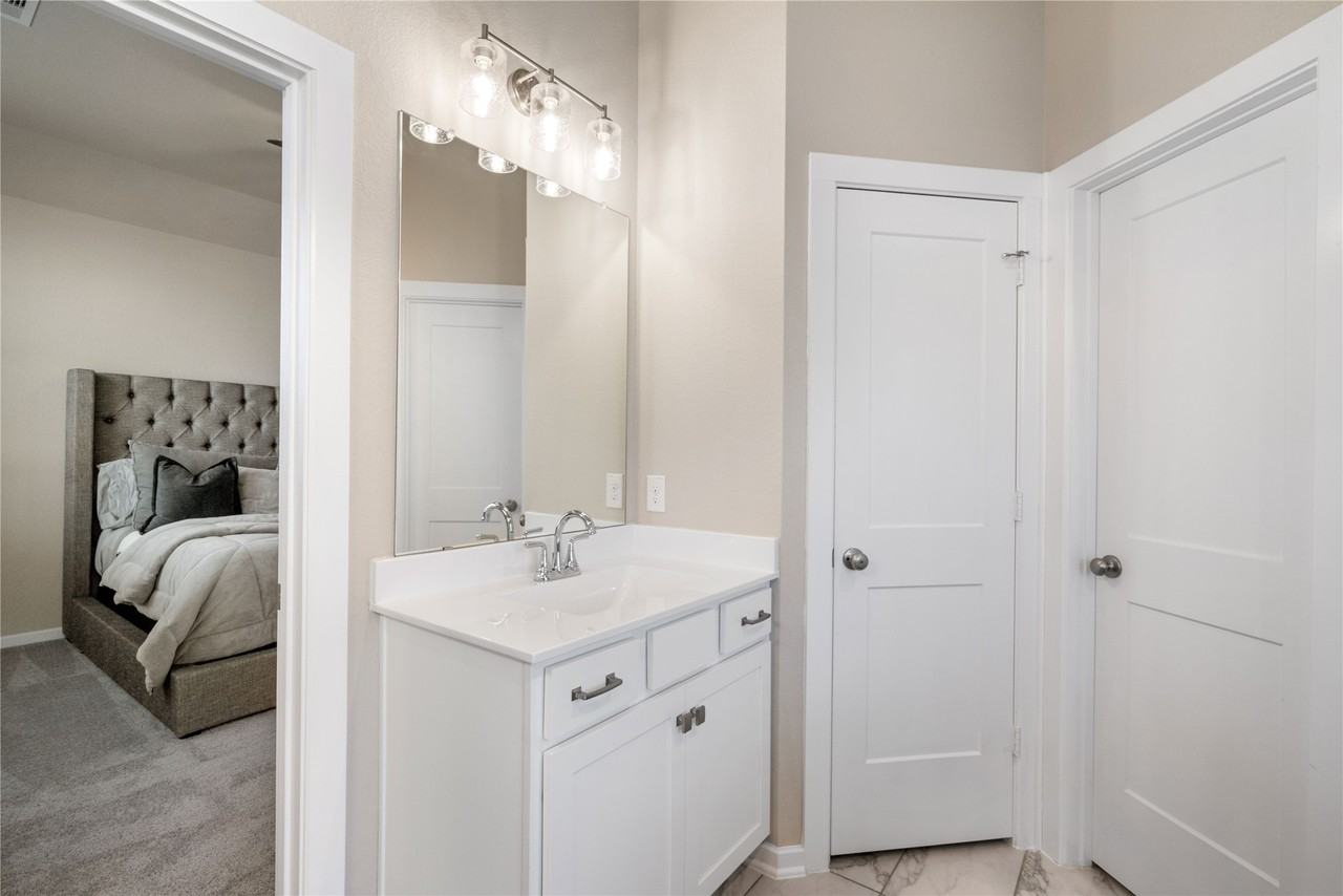 389 Andes Dr #389 - Photo 4 of 31