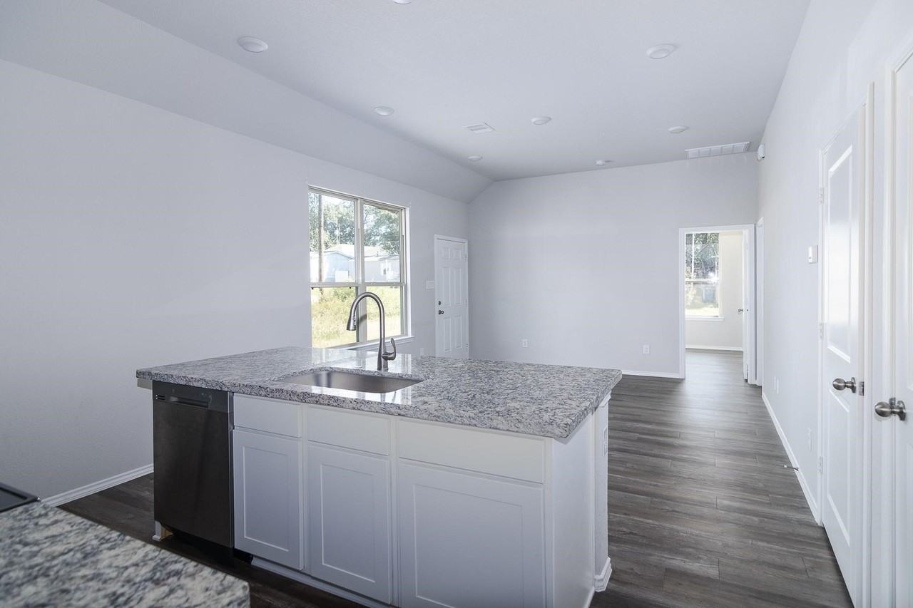 870 Omeara #870 - Photo 3 of 11