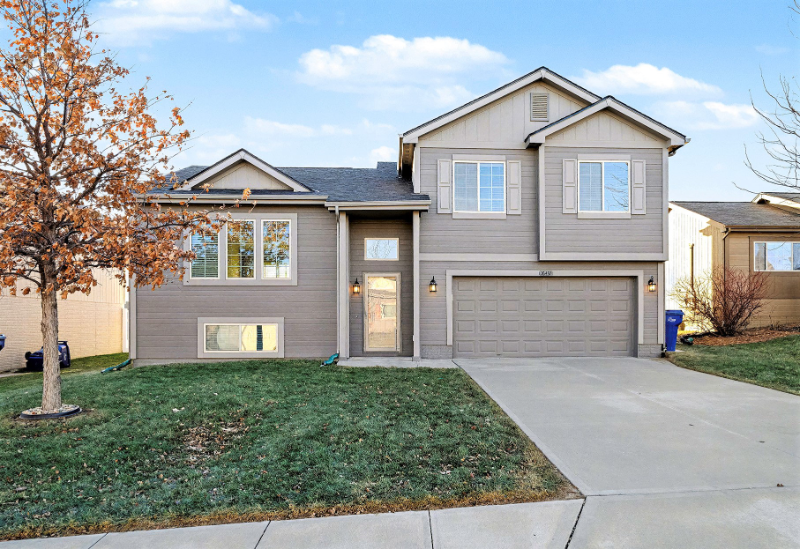 16431 Cary St - Photo 2 of 20