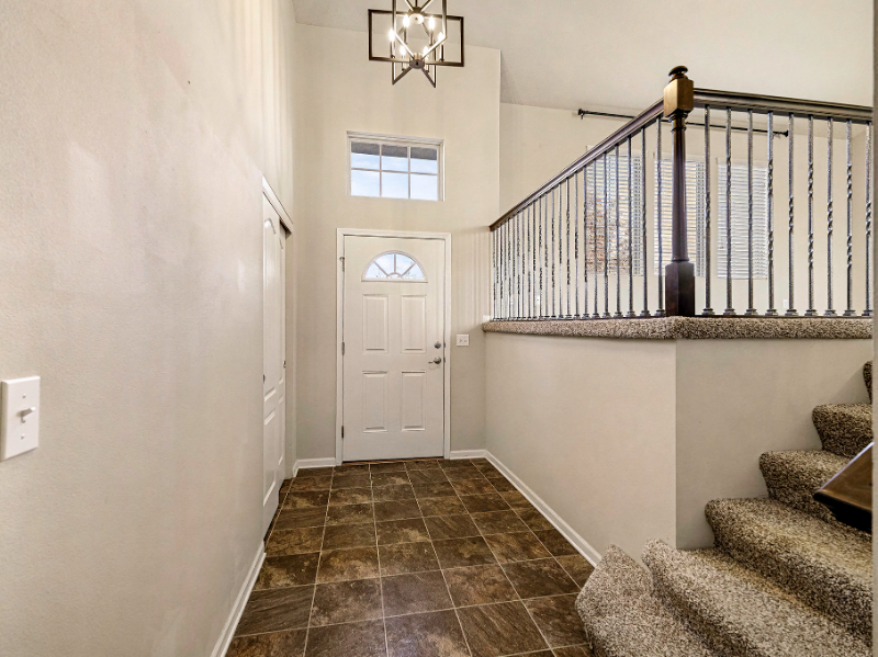 16431 Cary St - Photo 3 of 20