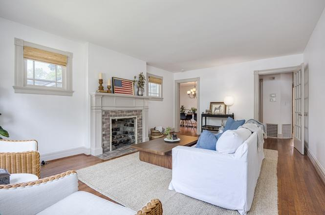 2002 18th Ave S - Photo 2 of 13