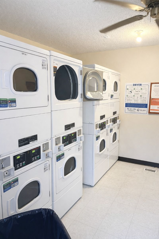 410 Oakwood Ave #6 - Photo 7 of 10