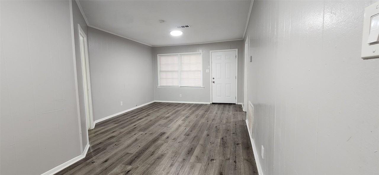 128 Huisache St #128 - Photo 5 of 23