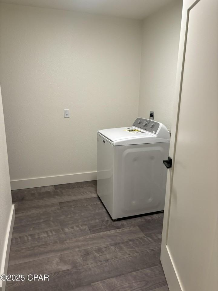 2809 Lagoon Knoll Drive #2809A - Photo 7 of 11