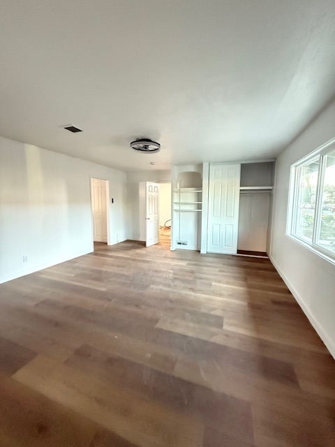 8927 Delrose Ave - Photo 3 of 15