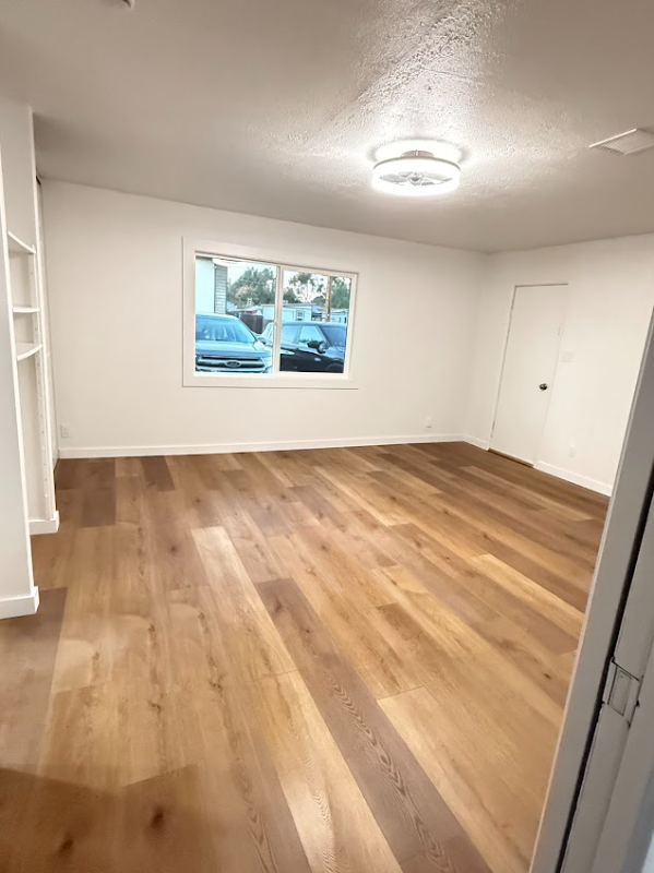 8927 Delrose Ave - Photo 5 of 15