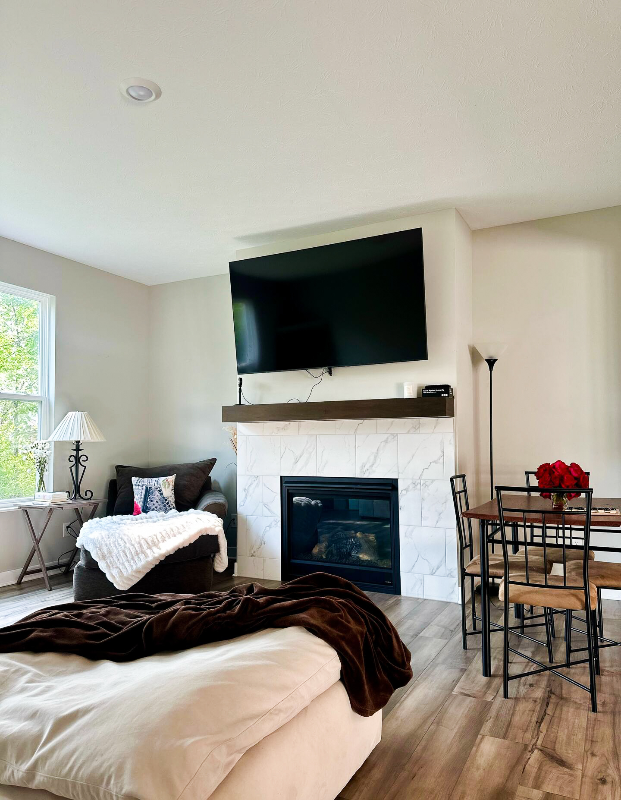 10308 Caribou Ct - Photo 5 of 16