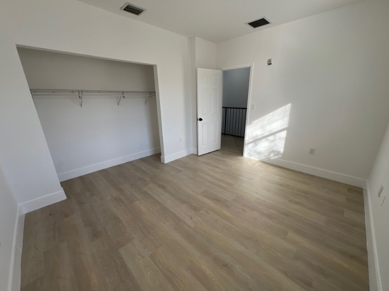 720 Nwstreet #02 - Photo 5 of 7