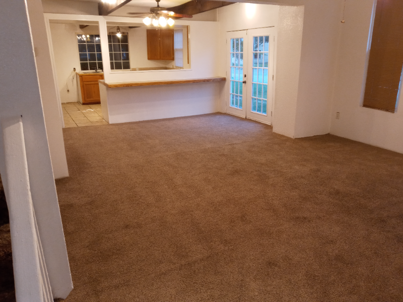 903 Lincoln Ave - Photo 2 of 9