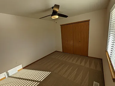 191 Calabria Dr - Photo 2 of 11