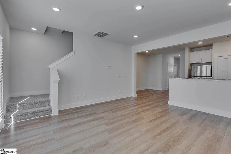 103 Shallons Dr - Photo 6 of 18