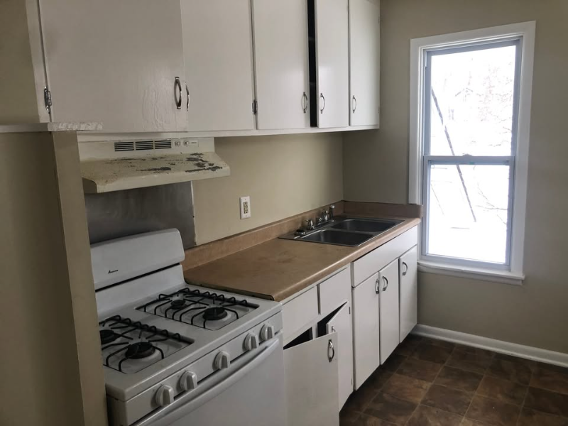 1304 Forbes St #2 - Photo 3 of 12