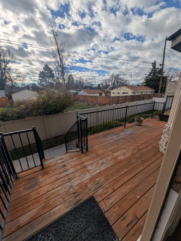 1320 E Lake Springs Ln - Photo 7 of 17