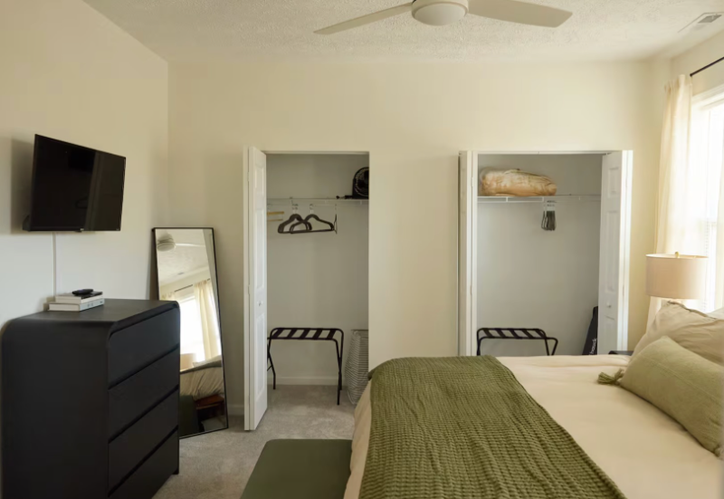 2433 S 16th St - Photo 2 of 20