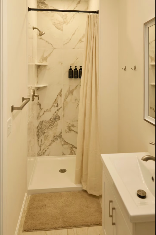 2433 S 16th St - Photo 3 of 20