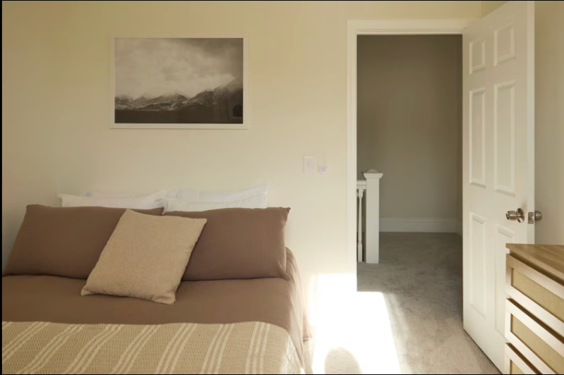 2433 S 16th St - Photo 5 of 20